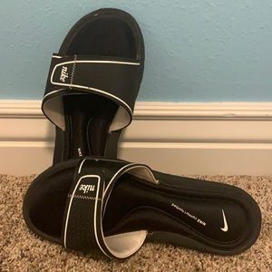 Nike slides